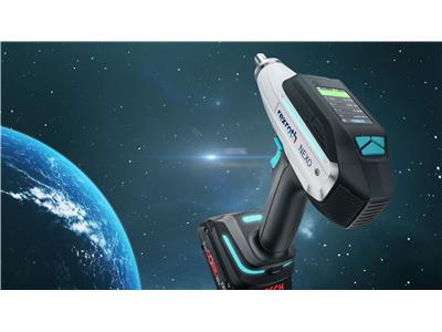 Obecne wyniki dokręcania akumulatorowej wkrętarki NEXO są wyraźnie wyświetlane bezpośrednio na wyświetlaczu i na komputerze. (Źródło obrazu: Bosch Rexroth AG)