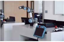 Serwis i rozwiązywanie problemów technicznych w robotach Universal Robots
