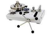PRESSUREMENTS P3000 - Hydrauliczne kalibratory obciążnikowo-tłokowe PRESSUREMENTS P3000 - Hydrauliczne kalibratory obciążnikowo-tłokowe