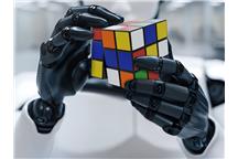 Technologia z ludzką twarzą