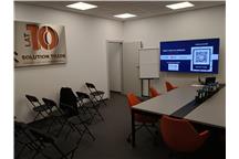 sala konferencyjna Solution Trade Kolejowa 348 Łommianki.jpg