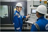 Praca w Niemczech jako operator CNC i operator wózka widłowego – jak szybko znaleźć najlepsze oferty