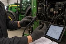 Czujniki w ciągnikach John Deere – za jakie funkcje odpowiadają i dlaczego liczy się numer części?