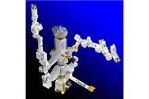 Robot, wspiera astronautów w przestrzeni kosmicznej Robot, wspiera astronautów w przestrzeni kosmicznej