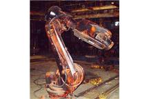 Roboty przemysłowe na planie nowego „Terminatora”