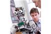 Człekokształtny robot pomoże zrozumieć naturę ludzkiej inteligencji
