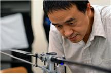 Chengyu Cao z University of Connecticut