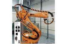 ABB zdalnie serwisuje roboty dzięki routerom eWON ABB zdalnie serwisuje roboty dzięki routerom eWON
