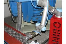 UR5 Universal Robots na linii produkcji w spółce Ronet UR5 Universal Robots na linii produkcji w spółce Ronet