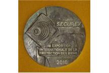 Złoty Medal MTP dla systemu monitoringu serii HX900 prezentowanego podczas targów SECUREX przez ZAMEL CET Złoty Medal MTP dla systemu monitoringu serii HX900 prezentowanego podczas targów SECUREX przez ZAMEL CET