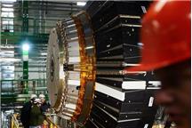 CERN werbuje cywilnych naukowców CERN werbuje cywilnych naukowców