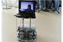 Niepełnosprawni sterują robotami