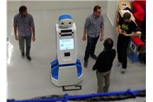 Robot pomoże pasażerom samolotów