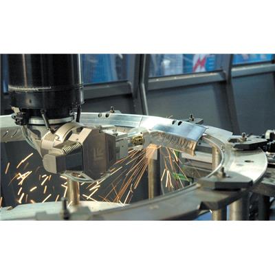 Maszyna laserowa cnc Rapido w podczas pracy